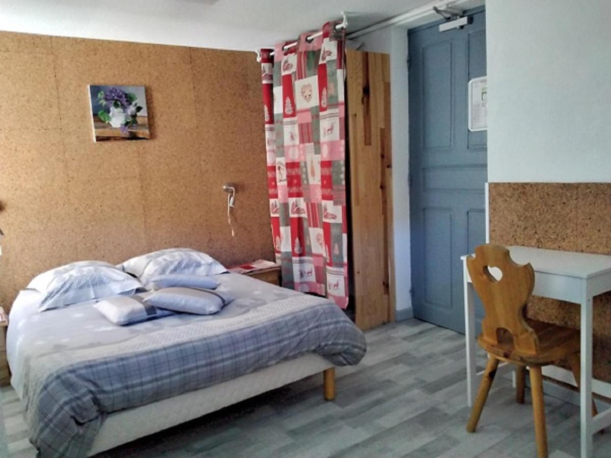 Hotel Le Beausejour Saint-Francois-Longchamp Bagian luar foto