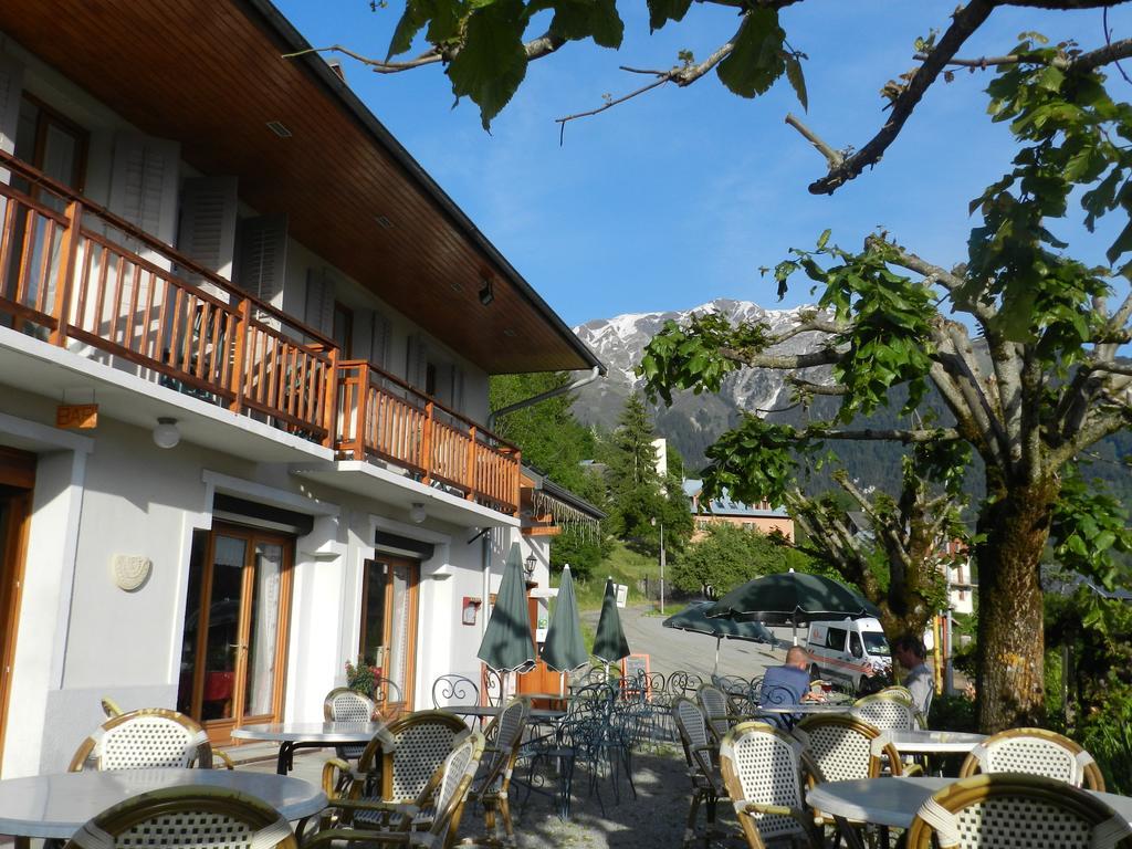 Hotel Le Beausejour Saint-Francois-Longchamp Bagian luar foto